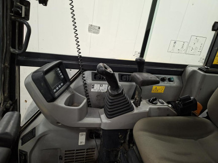 Zdjęcie przedmiotu: KOMATSU PC55MR-5E0 mini crawler excavator