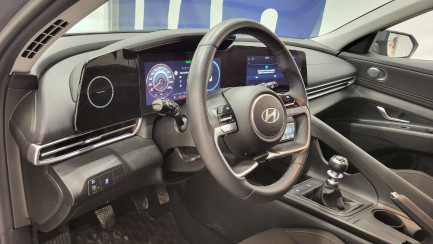 Zdjęcie przedmiotu: Hyundai Elantra 1.6 Smart