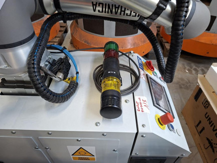 Zdjęcie przedmiotu: UR palletizing station for cartons MECHANICA M-0107-02