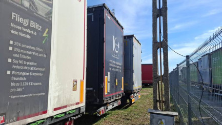 Zdjęcie przedmiotu: KOGEL SN24 Dropside