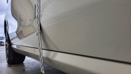 Zdjęcie przedmiotu: Mercedes-Benz E 220 d