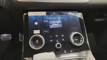 Zdjęcie przedmiotu: Range Rover Velar 2.0 D200 mHEV R-Dynamic S
