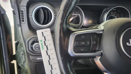 Zdjęcie przedmiotu: Jeep Gladiator 3.0 V6 MultiJet Overland aut Oświadczenie o utracie DR