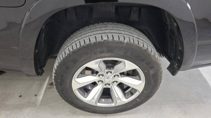 Zdjęcie przedmiotu: RAM 1500 5.7 V8 E6 3.5t Crew Limited Chrome AWD