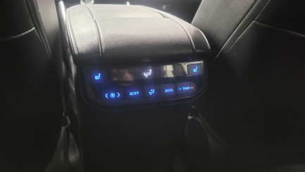 Zdjęcie przedmiotu: Toyota Highlander 2.5 Hybrid Executive