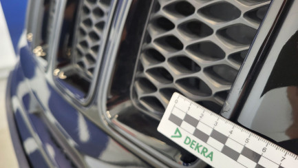 Zdjęcie przedmiotu: Jeep Grand Cherokee 6.4 V8 SRT8
