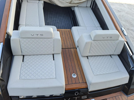 Zdjęcie przedmiotu: Моторний човен VTS FLYING SHARK 7.7