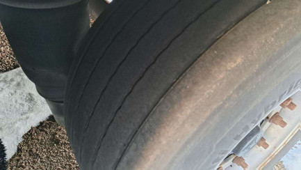 Zdjęcie przedmiotu: KASSBOHRER MEGA 39.0t XS Skrzyniowa