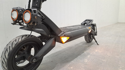 Zdjęcie przedmiotu: Електричний самокат RUPTOR R3 V3 75 км 800 Вт 2 амортизатори 10" Мідний