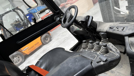 Zdjęcie przedmiotu: Дизельний вилковий навантажувач Linde H50T-02