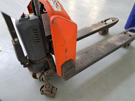 Zdjęcie przedmiotu: BT Tyro LHE130 Electric Pallet Truck