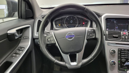 Zdjęcie przedmiotu: Volvo XC60 D4 AWD Summum aut