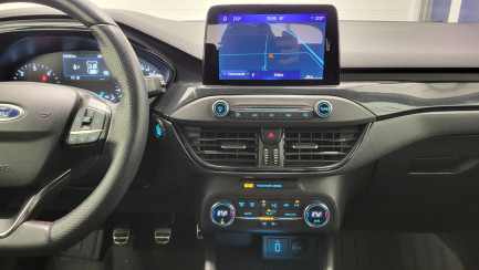 Zdjęcie przedmiotu: Ford Focus 1.5 EcoBlue ST-Line Business