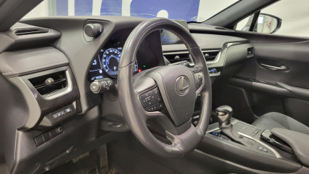 Zdjęcie przedmiotu: Lexus UX 250h GPF Business Edition 2