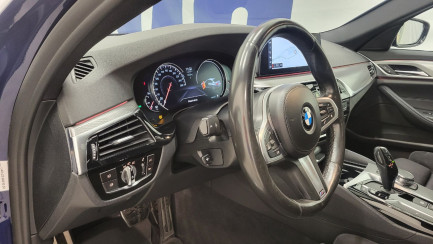 Zdjęcie przedmiotu: BMW 530i xDrive M Sport sport-aut