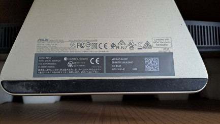 Zdjęcie przedmiotu: ASUS V241EAK-BA084T 23.8"FHD /i5-1135G7/8GB/SSD256GB/IrisXe/W10
