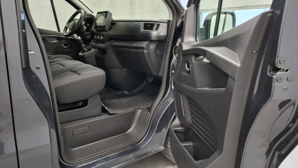 Zdjęcie przedmiotu: Renault Trafic Combi 2.0 dCi E6d 3.1t L2 Equilibre