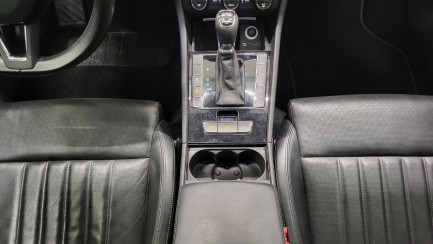 Zdjęcie przedmiotu: Skoda Superb 2.0 TDI L&K DSG