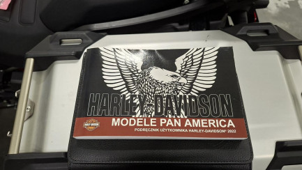 Zdjęcie przedmiotu: HARLEY-DAVIDSON Adventure Touring Pan America Special