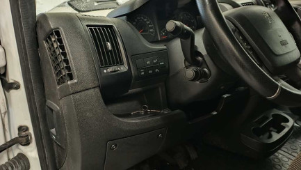 Zdjęcie przedmiotu: PEUGEOT/GEFCO Boxer 435 2.2 BlueHDi L3 Premium E6.2 3.5t