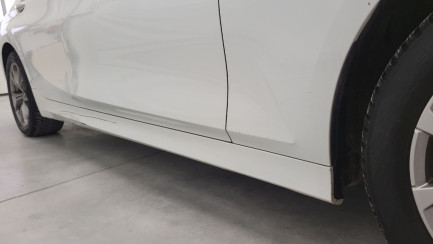 Zdjęcie przedmiotu: BMW 320e Sport Line aut