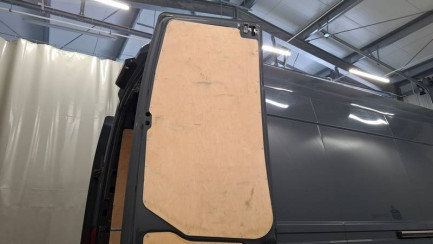 Zdjęcie przedmiotu: Iveco DAILY E6 3.5t
