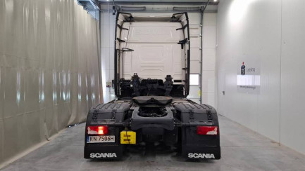Zdjęcie przedmiotu: SCANIA R460 Super E6 18.0t 4x2 NA Highline