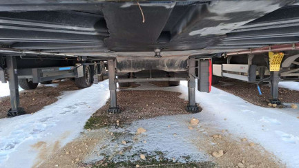 Zdjęcie przedmiotu: KASSBOHRER MEGA 39.0t XS Skrzyniowa