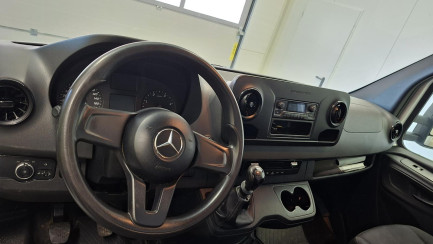 Zdjęcie przedmiotu: MERCEDES-BENZ/IGLOPOL SPRINTER E6 3.5t