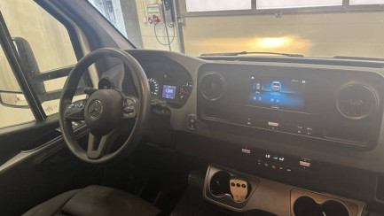 Zdjęcie przedmiotu: MERCEDES-BENZ/BMB SPRINTER E6e 3.5t Base Aut.