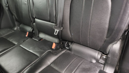 Zdjęcie przedmiotu: LAND ROVER Discovery Sport 2.0 TD4 SE aut