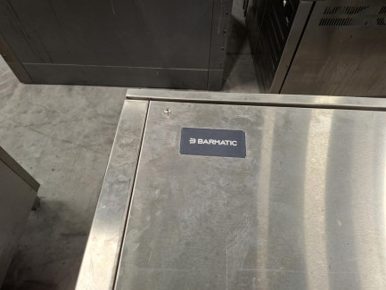 Zdjęcie przedmiotu: Wytwornica do lodu BARMATIC + system do przechowywania i transportu lodu