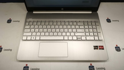 Zdjęcie przedmiotu: Notebook / Laptop 15,6" HP 15s Ryzen 7- 5825U/32GB/512/Win11 Silver