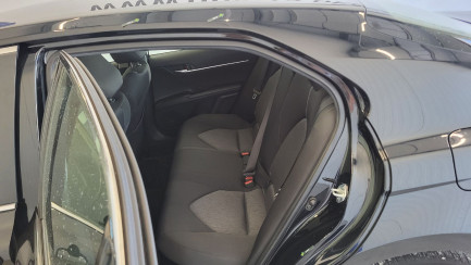 Zdjęcie przedmiotu: Toyota Camry 2.5 Hybrid Comfort CVT