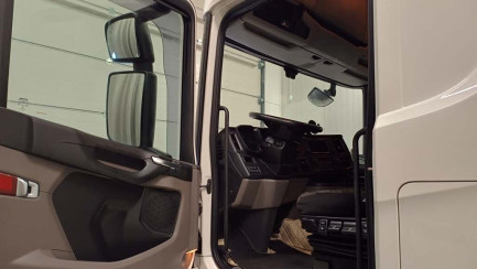 Zdjęcie przedmiotu: SCANIA R460 A 4x2 NA Highline Super E6 18.0t