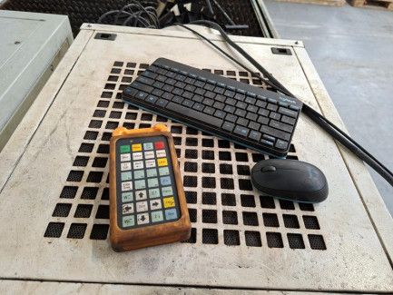 Zdjęcie przedmiotu: Волоконні лазерні різаки CORMAK LF3015EP4