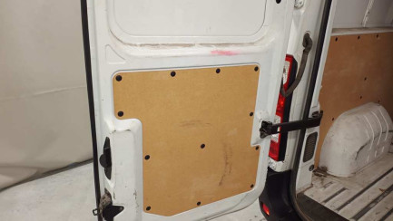 Zdjęcie przedmiotu: Renault Master FWD 2.3 dCi E6d 3.5t L3H3 Pack Clim