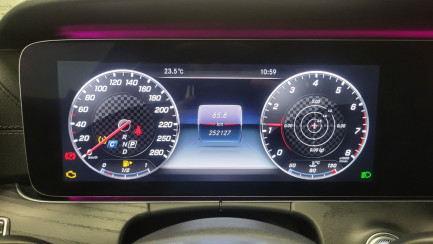 Zdjęcie przedmiotu: Mercedes-benz E 43 AMG 4-Matic