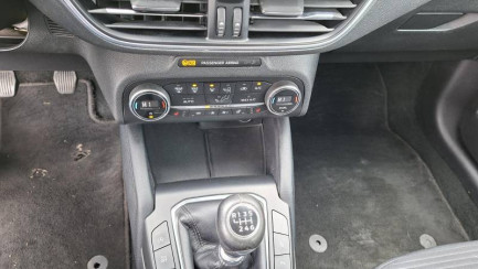 Zdjęcie przedmiotu: Ford Focus 2.0 EcoBlue E6 Titanium
