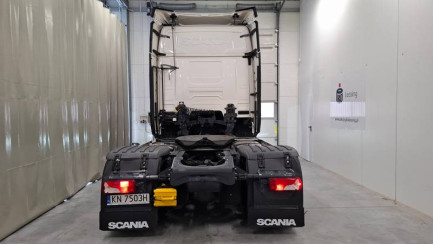 Zdjęcie przedmiotu: SCANIA R460 Super E6 18.0t 4x2 NA Highline