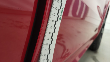 Zdjęcie przedmiotu: Porsche Cayenne Turbo Błędny wpis mocy i pojemności silnika w DR