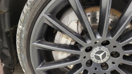 Zdjęcie przedmiotu: Mercedes-Benz E 450 Coupe 4-Matic 9G-TRONIC