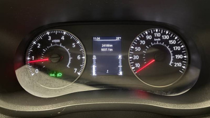 Zdjęcie przedmiotu: Renault Master FWD 2.3 dCi E6 3.5t L3H1 Extra S&S+E 