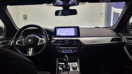 Zdjęcie przedmiotu: BMW 520i Touring mHEV M Sport sport-aut