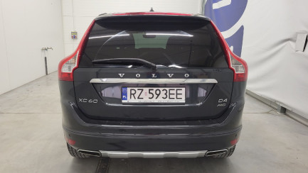 Zdjęcie przedmiotu: Volvo XC60 D4 AWD Summum aut