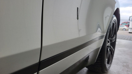 Zdjęcie przedmiotu: Range Rover Velar 2.0 D200 mHEV R-Dynamic S