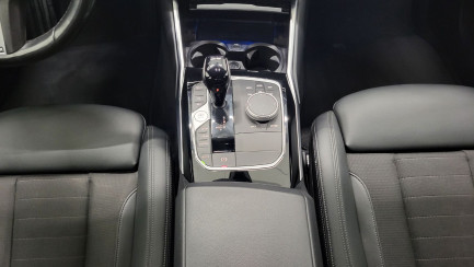 Zdjęcie przedmiotu: BMW 320e Sport Line aut
