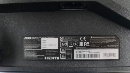 Zdjęcie przedmiotu: Zestaw komputerowy: Komputer stacjonarny Intel Core i5-12400F, RTX 5060, 32GB, 2TB M2, WIN 11 Pro + Monitor LED 27" AOC 27G4X + Słuchawki + Klawiatura  + Myszka 
