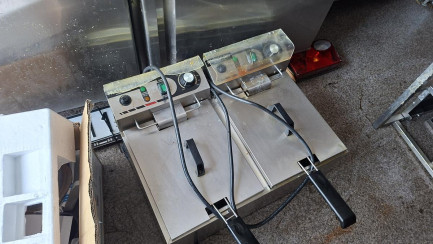 Zdjęcie przedmiotu: Przyczepa gastronomiczna RANDOB PIRI PIRI EXPRESS 270