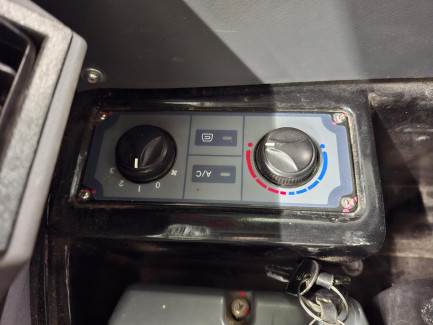 Zdjęcie przedmiotu: Mini koparka SANY SY50U